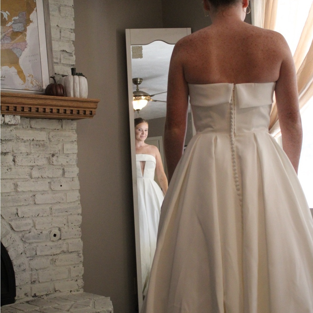 Justin Alexander Wedding Gown